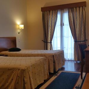 Quarto triplo básico